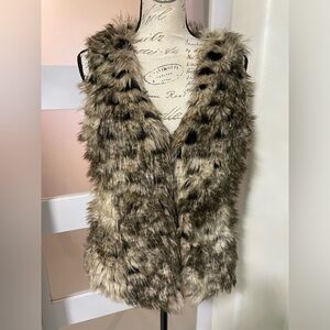 Scully Faux Fur Vest with Animal Print SZ small EUC